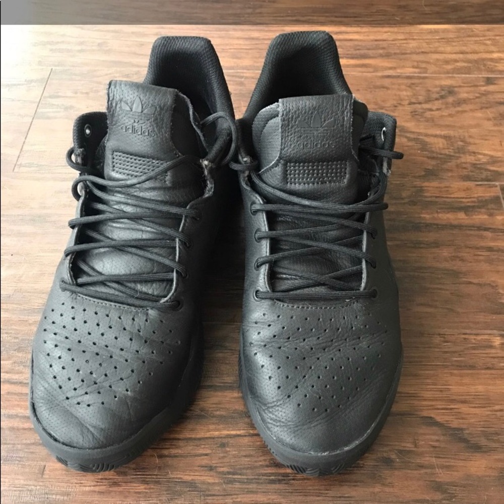 Mens Adidas sneakers